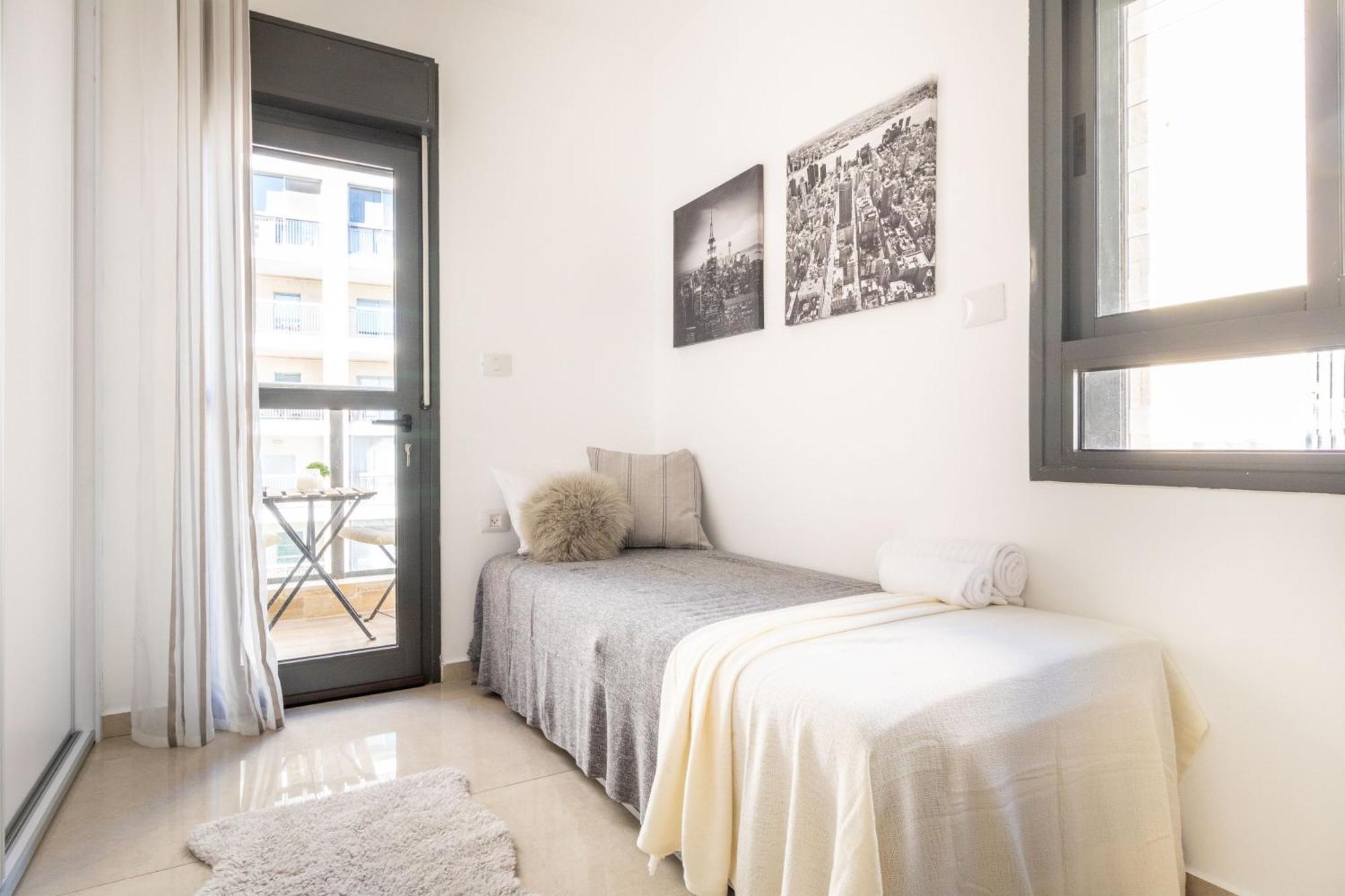 Luxury 4 Bedroom With Amazing View In Ramat Sharet Bayt Vegan เยรูซาเลม ภายนอก รูปภาพ