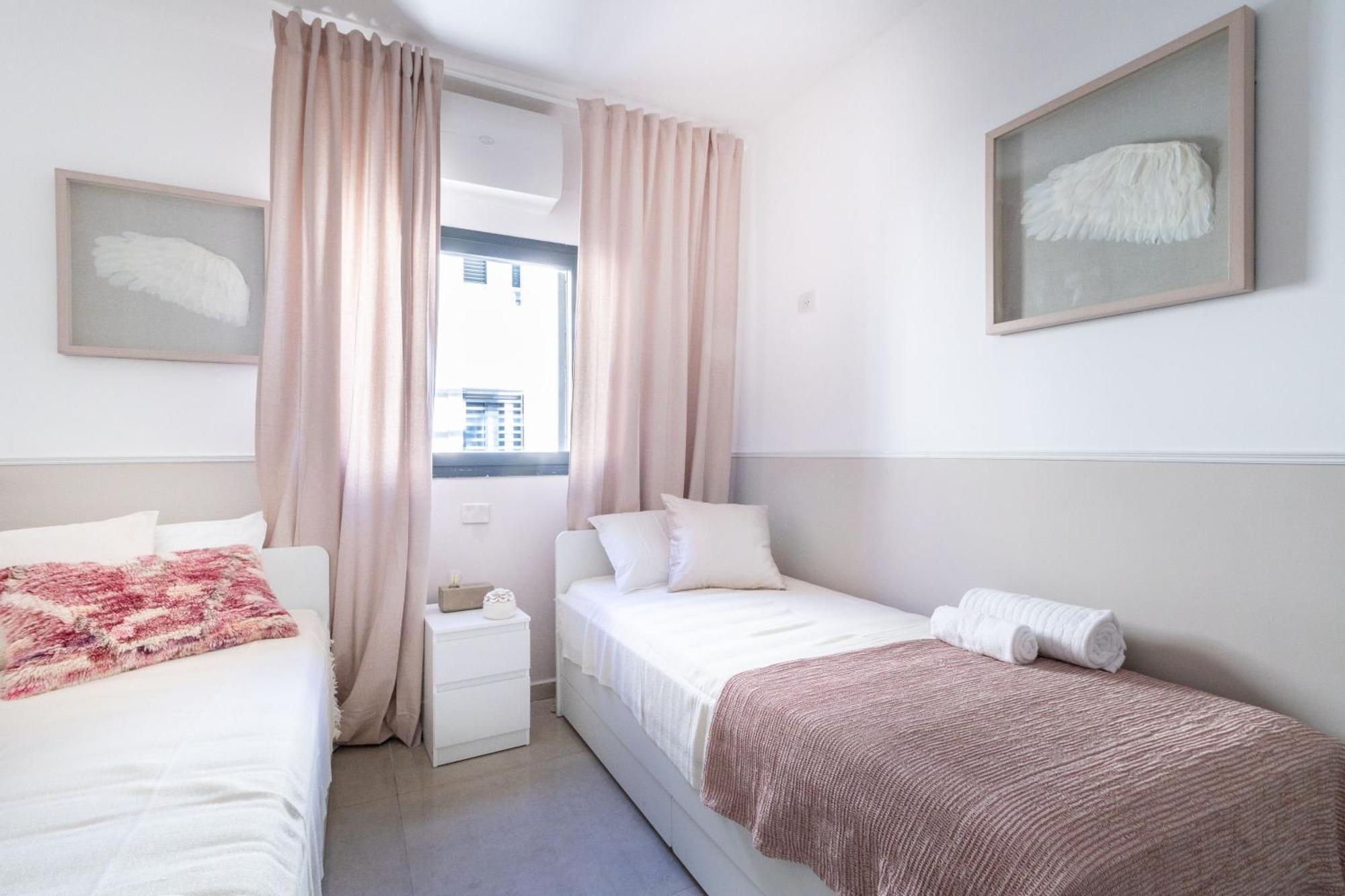 Luxury 4 Bedroom With Amazing View In Ramat Sharet Bayt Vegan เยรูซาเลม ภายนอก รูปภาพ