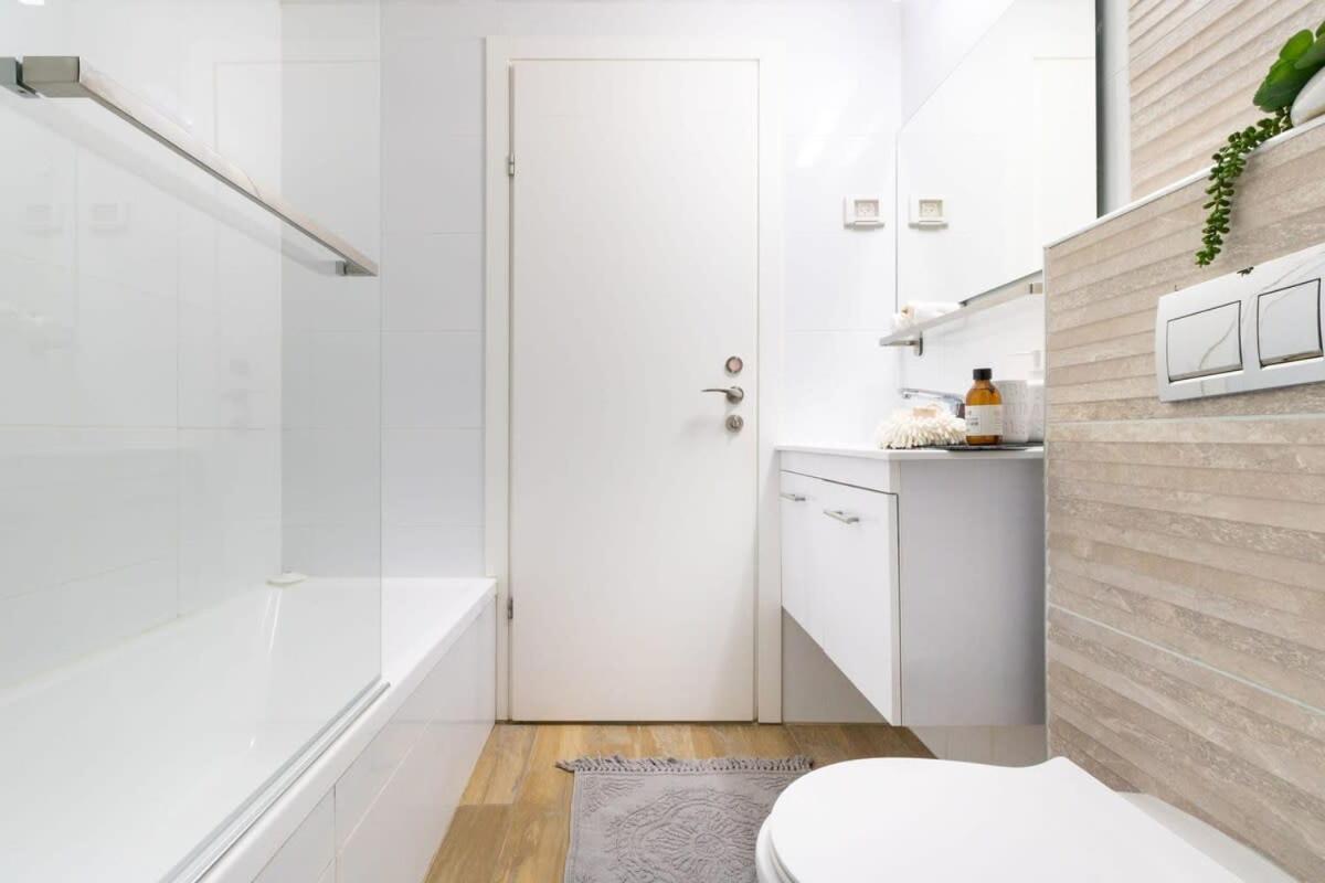 Luxury 4 Bedroom With Amazing View In Ramat Sharet Bayt Vegan เยรูซาเลม ภายนอก รูปภาพ