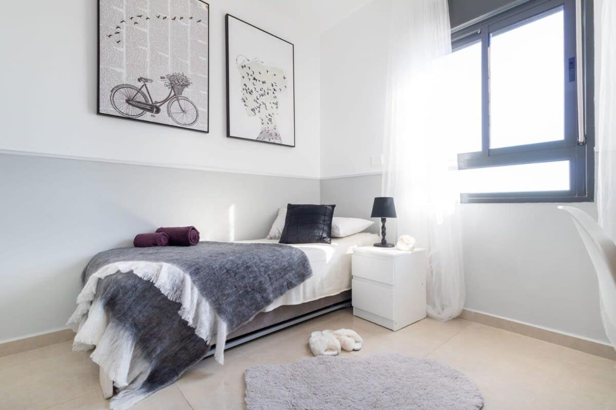 Luxury 4 Bedroom With Amazing View In Ramat Sharet Bayt Vegan เยรูซาเลม ภายนอก รูปภาพ