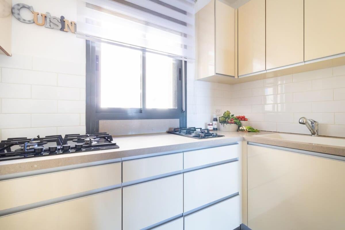 Luxury 4 Bedroom With Amazing View In Ramat Sharet Bayt Vegan เยรูซาเลม ภายนอก รูปภาพ